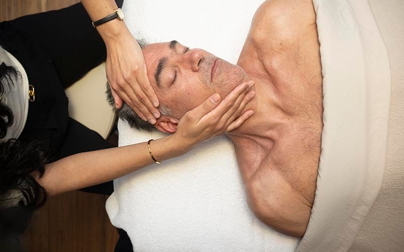 ILA Spa Midtown Mens Spa Head Neck Shoulder Treatment NYC